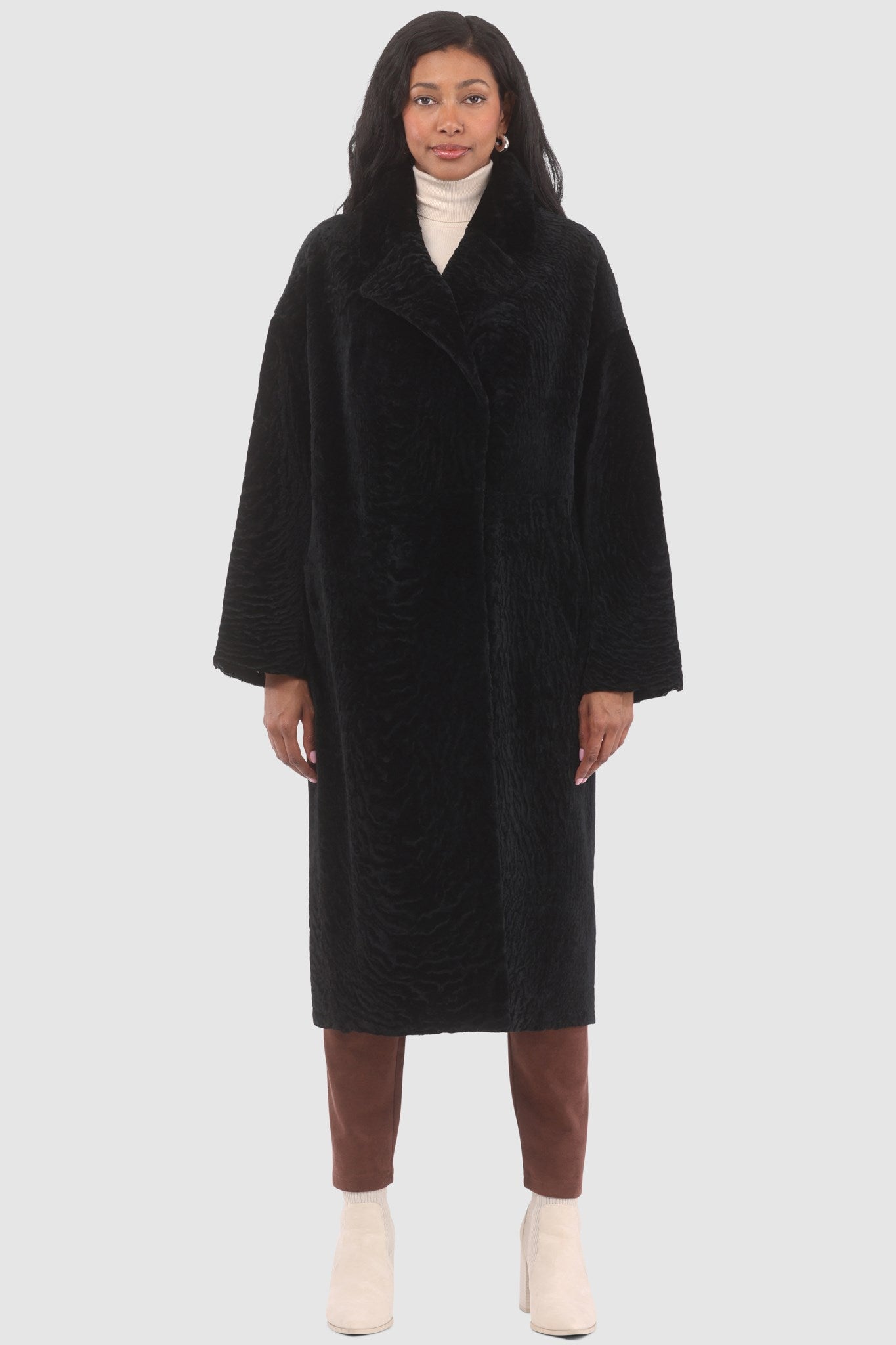 Manteau court réversible en peau d'agneau texturée