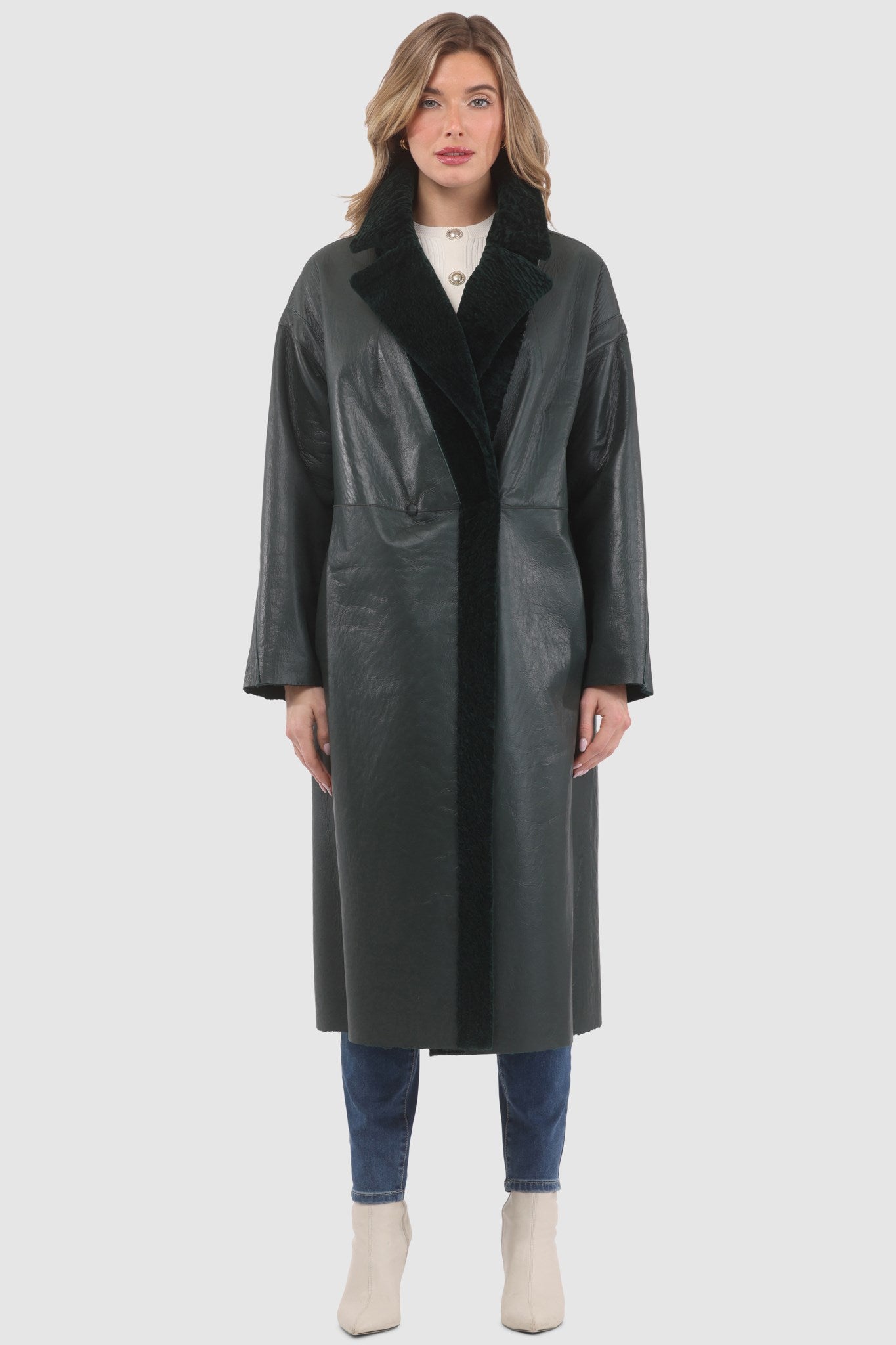 Manteau court réversible en peau d'agneau texturée