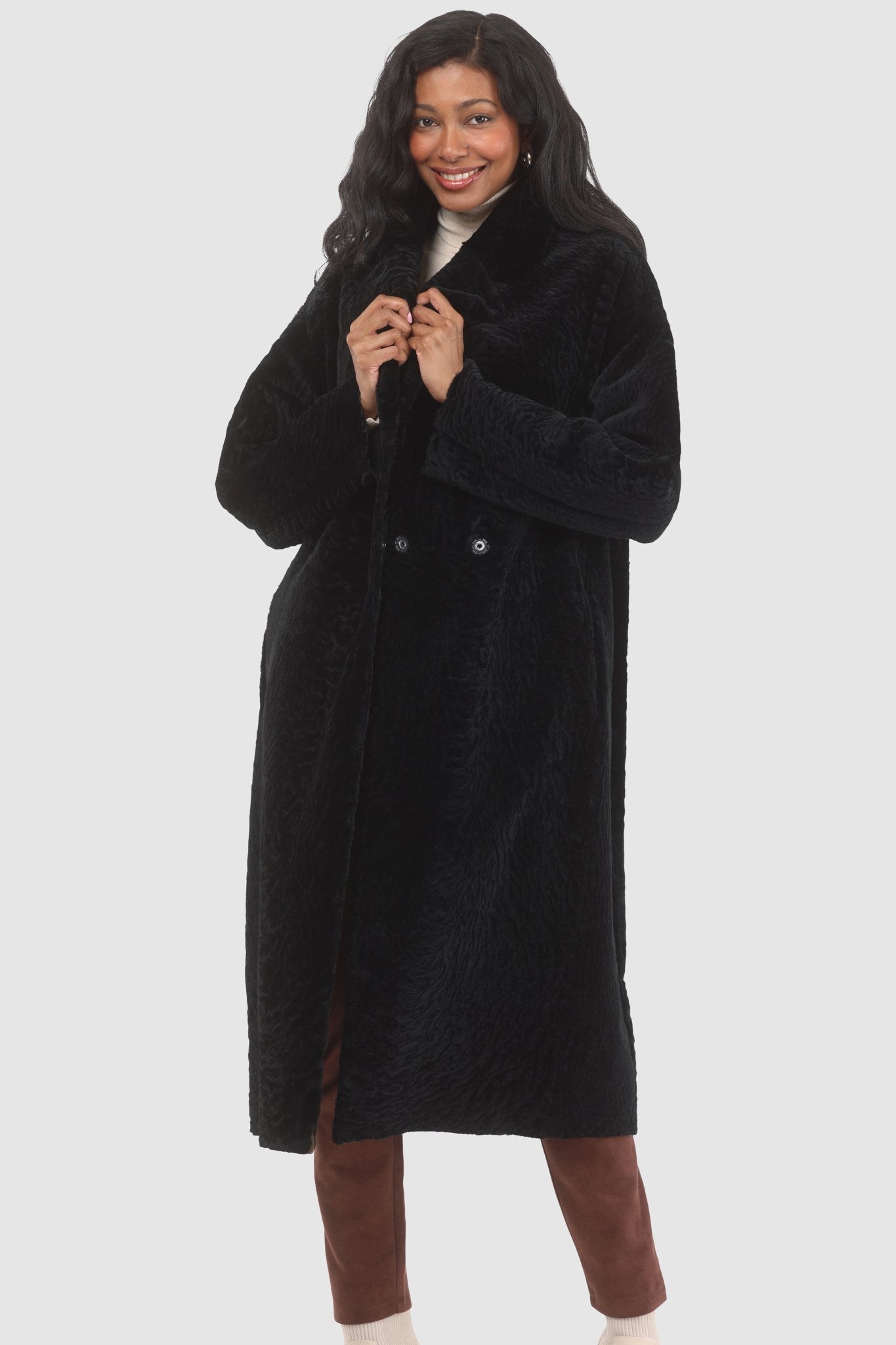 Manteau court réversible en peau d'agneau texturée
